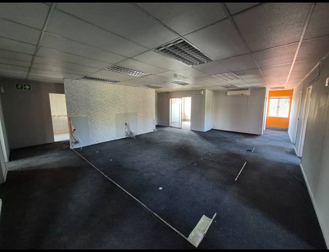 251M² OFFICE TO LET IN RIVONIA